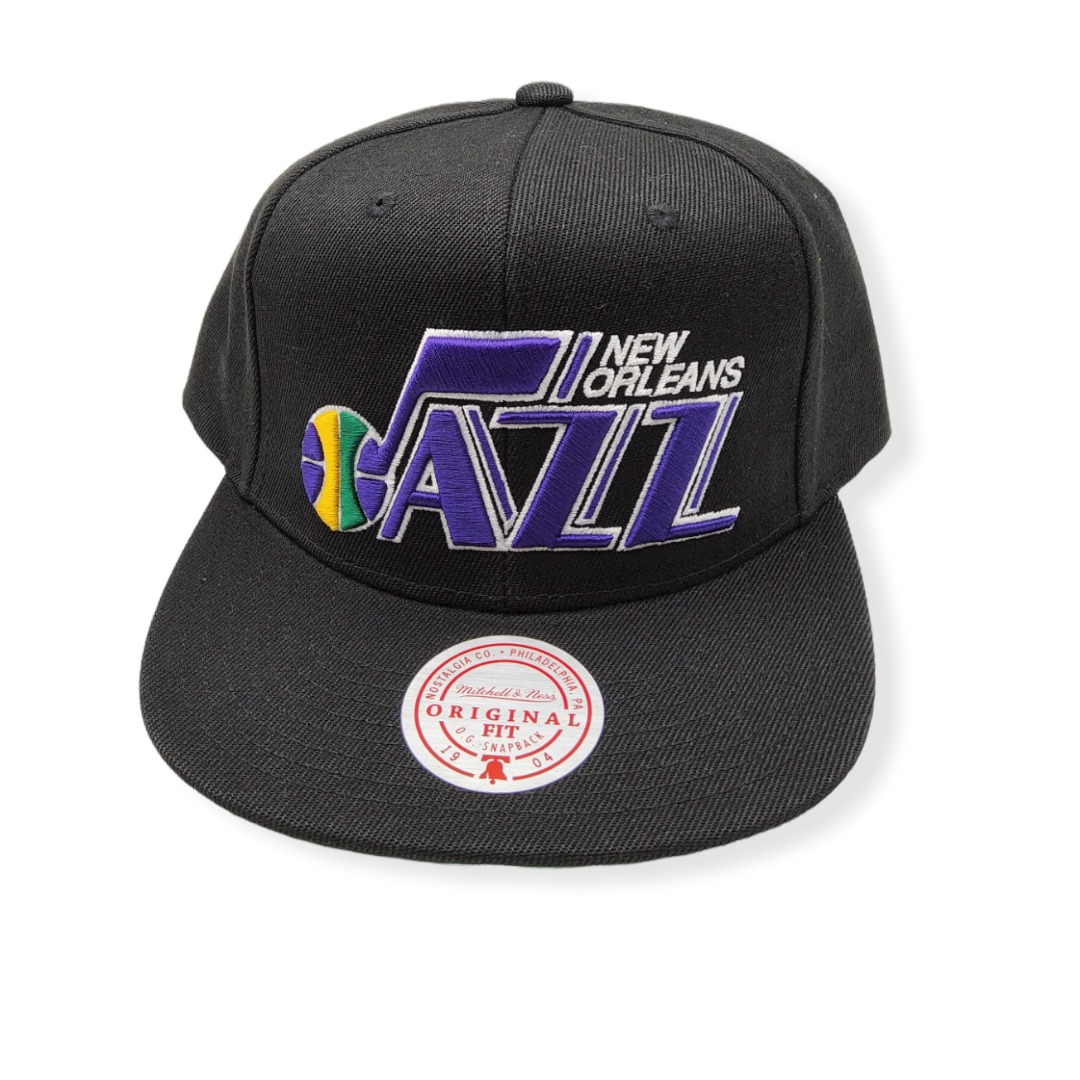 1666828866_MN-Jazz-Core-Basic-Black-697589644079-01.jpg