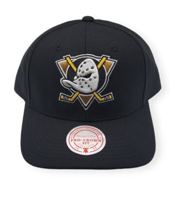 Mitchell & Ness Anaheim Ducks Team Ground 2.0 Pro Crown Black Adjustable Snapback Hat