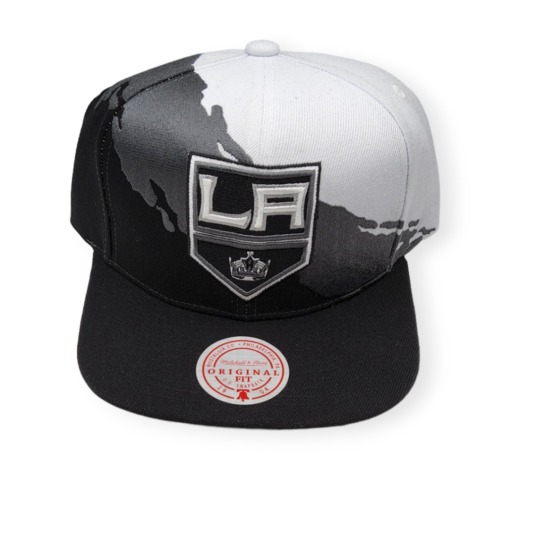 1687473223_MN-Kings-Paintbrush-Black-White-196294901939-01.jpg