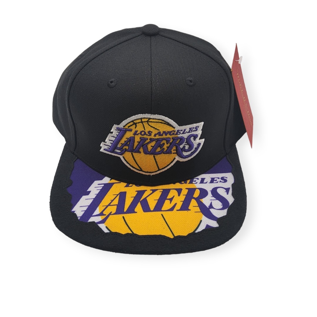 1685576997_MN-Lakers-Munch-Time-196945020842-01.jpg