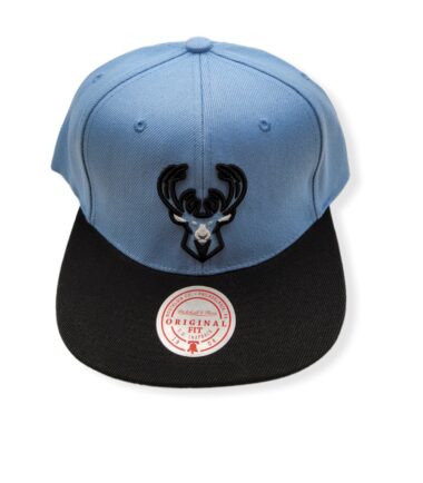 Mitchell & Ness Milwaukee Bucks University Away 2 Tone Adjustable Snapback Hat Cap