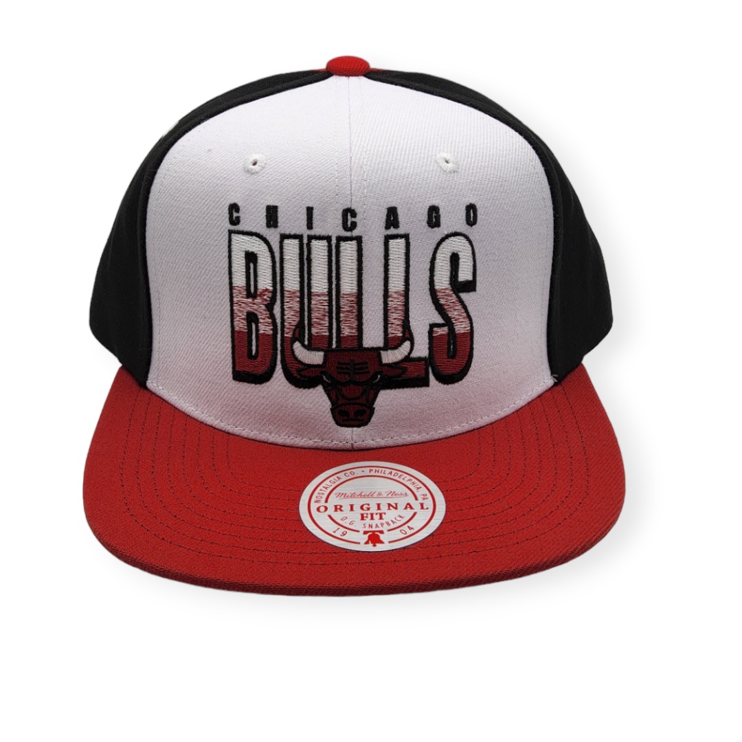 1686788085_MN-Bulls-Billboard-2-White-Red-196945021078-01-1.jpg