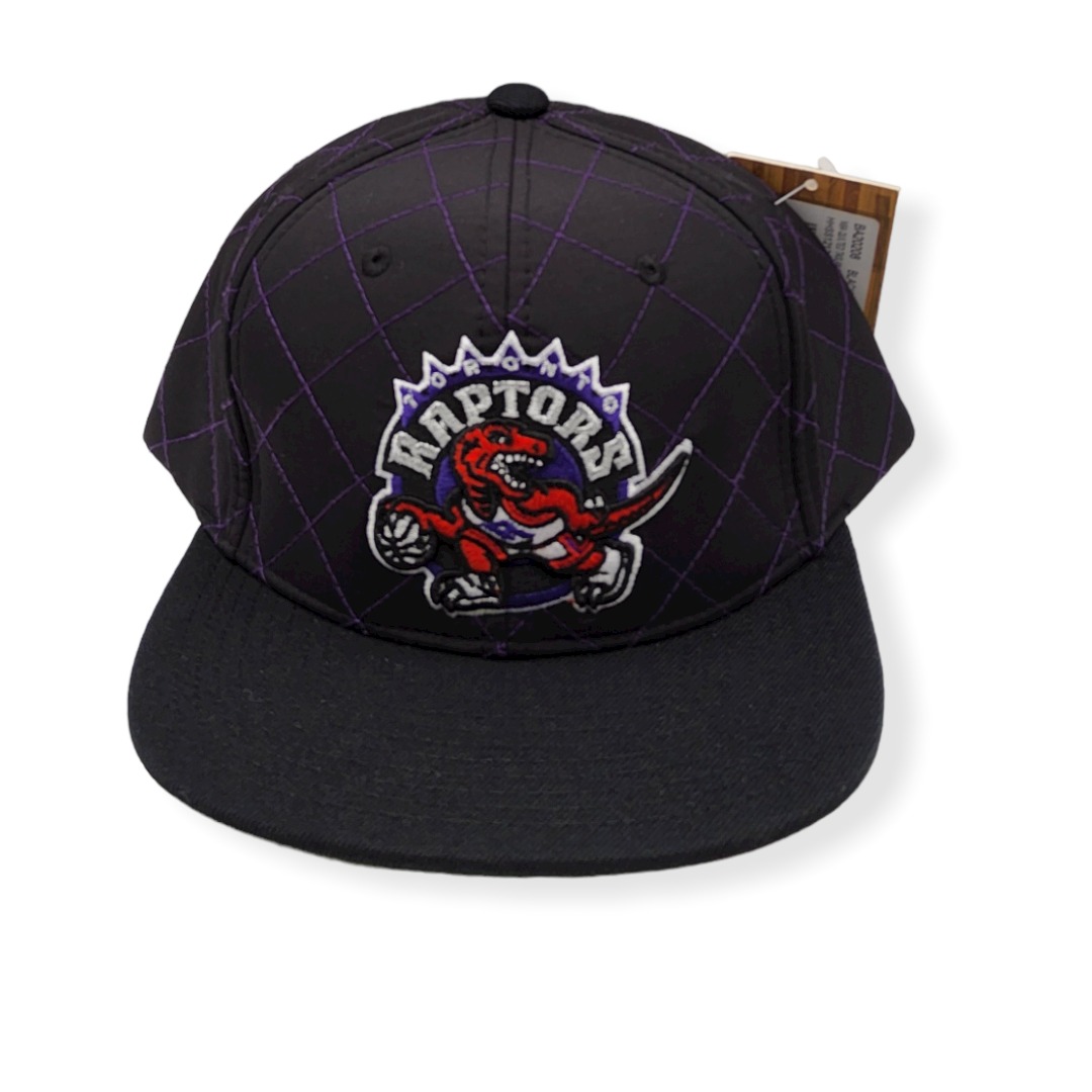 1666824098_MN-Raptors-Quilted-Taslan-195563286814-01.jpg