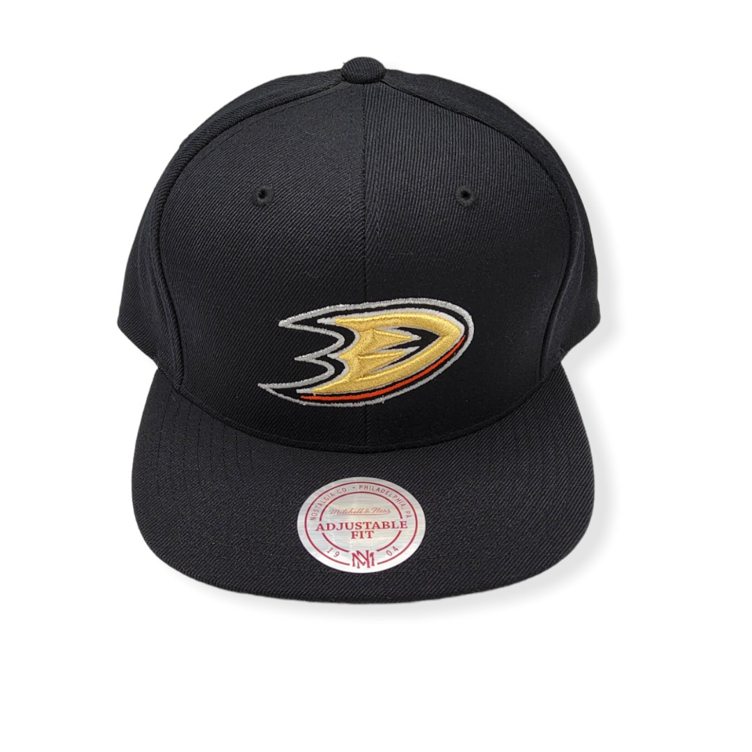 1707259178_MN-Ducks-Black-Vintage-Wool-886836471111-01.jpg