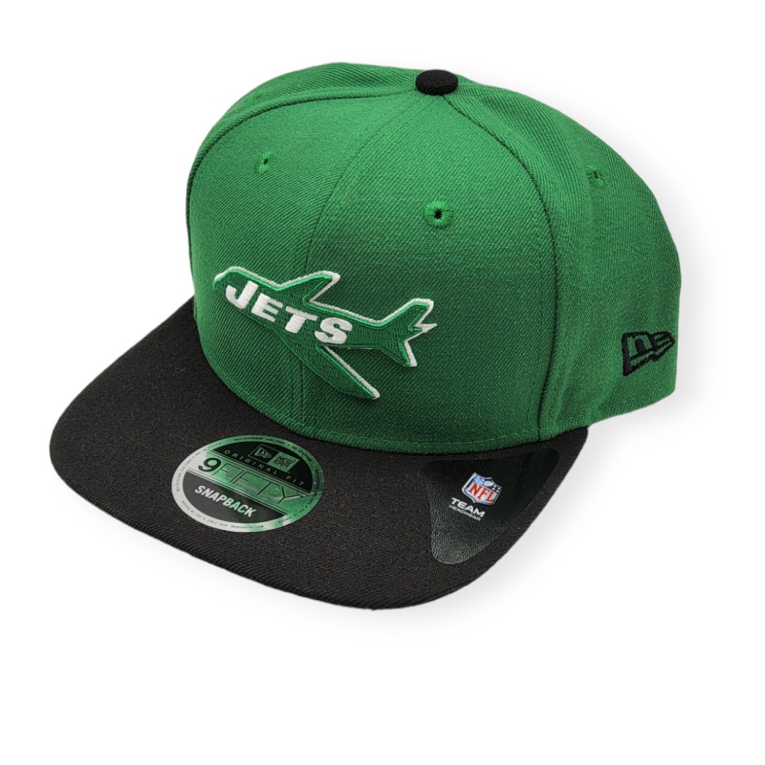 NE-Jets-950-Green-Black-Small-Logo-190293642350-02.jpg